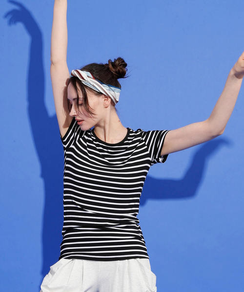 aimoha（アイモハ）の「ベーシックTシャツ（Tシャツ/カットソー・レディース・ホワイト/ブラック/パープル/ネイビー/ブラウン/グレー/グリーン/ミント/ライトピンク/ピンク/ブラック系その他/グレー系その他/グリーン系その他/ブルー系その他/ライトグレー/ピンク系その他/ホワイト系その他・MEDIUM/LARGE/SMALL/X-LARGE）」の5枚目の写真