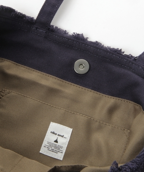 niko and...(ニコアンド)の「オリジナルアソート2WAYトート(トートバッグ・レディース・ナチュラル/レッド/ネイビー・0)」の16枚目の写真