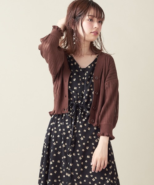 natural couture（ナチュラルクチュール）の「すかし柄ショートカーディガン（カーディガン/ボレロ・レディース・オフホワイト/ブラウン/サックスブルー/ピンク/ブラック・FREE）」の11枚目の写真