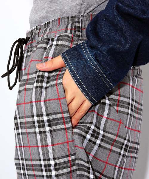 ８(eight)（エイト）の「チェック ワイドパンツ チノパン シェフパンツ（チノパンツ・メンズ・ネイビー/ブラウン/グレー・MEDIUM/LARGE）」の14枚目の写真