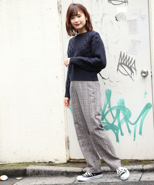 apres jour（アプレジュール）の「ケーブルパッチワークニット【ZOZOTOWN限定アイテム】（ニット/セーター・レディース・ライトグレー/ベージュ/オフホワイト/キャメル/マスタード/ダークネイビー・フリー）」の18枚目の写真