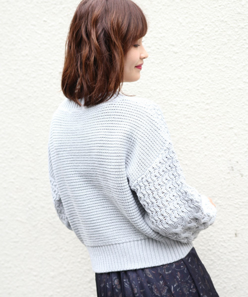 apres jour（アプレジュール）の「ケーブルパッチワークニット【ZOZOTOWN限定アイテム】（ニット/セーター・レディース・ライトグレー/ベージュ/オフホワイト/キャメル/マスタード/ダークネイビー・フリー）」の21枚目の写真