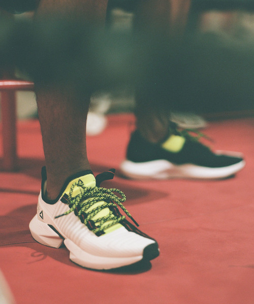 Reebok（リーボック）の「SOLE FURY (ソールフューリー)（スニーカー・メンズ・ホワイト/ブラック/ホワイト×ブルー/ブラック系その他・25.5cm/26.5cm/26.0cm/27.0cm/27.5cm/28.0cm/28.5cm/29.0cm/29.5cm/30.0cm/30.5cm/31cm/32cm/25.0cm）」の8枚目の写真