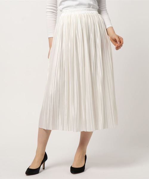 KOBE LETTUCE（コウベレタス）の「ロング丈／マキシ丈2typeサテンプリーツスカート（スカート・レディース・ブラック/パープル/グレー/ベージュ系その他/グリーン/モカ/ホワイト/ラベンダー/グリーン系その他/ピンク/ベージュ/グレー系その他2/ブラウン系その他2/ベージュ系その他2/ベージュ系その他3/グリーン系その他2/パープル系その他2/オリーブ/パープル系その他/アイボリー/ホワイト系その他/グレー系その他/ブラウン系その他・FREE）」の4枚目の写真