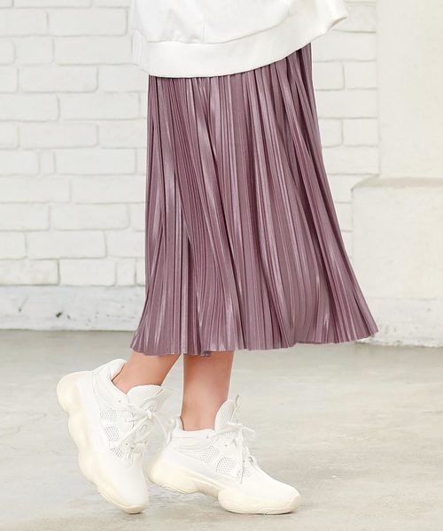 KOBE LETTUCE（コウベレタス）の「ロング丈／マキシ丈2typeサテンプリーツスカート（スカート・レディース・ブラック/パープル/グレー/ベージュ系その他/グリーン/モカ/ホワイト/ラベンダー/グリーン系その他/ピンク/ベージュ/グレー系その他2/ブラウン系その他2/ベージュ系その他2/ベージュ系その他3/グリーン系その他2/パープル系その他2/オリーブ/パープル系その他/アイボリー/ホワイト系その他/グレー系その他/ブラウン系その他・FREE）」の20枚目の写真