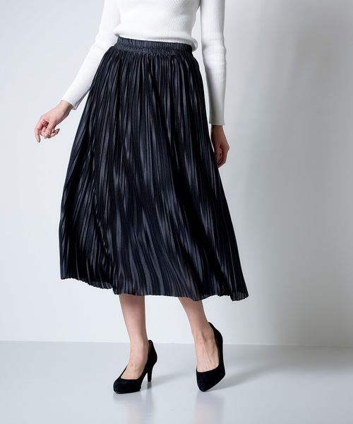 KOBE LETTUCE（コウベレタス）の「ロング丈／マキシ丈2typeサテンプリーツスカート（スカート・レディース・ブラック/パープル/グレー/ベージュ系その他/グリーン/モカ/ホワイト/ラベンダー/グリーン系その他/ピンク/ベージュ/グレー系その他2/ブラウン系その他2/ベージュ系その他2/ベージュ系その他3/グリーン系その他2/パープル系その他2/オリーブ/パープル系その他/アイボリー/ホワイト系その他/グレー系その他/ブラウン系その他・FREE）」の5枚目の写真