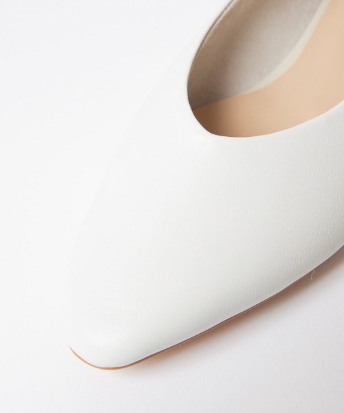 PICHE ABAHOUSE（ピシェ アバハウス）の「バブーシュ2WAYフラットシューズ（パンプス・レディース・ホワイト/ブラック/シルバー・40/38/39/35/36/37/34）」の15枚目の写真