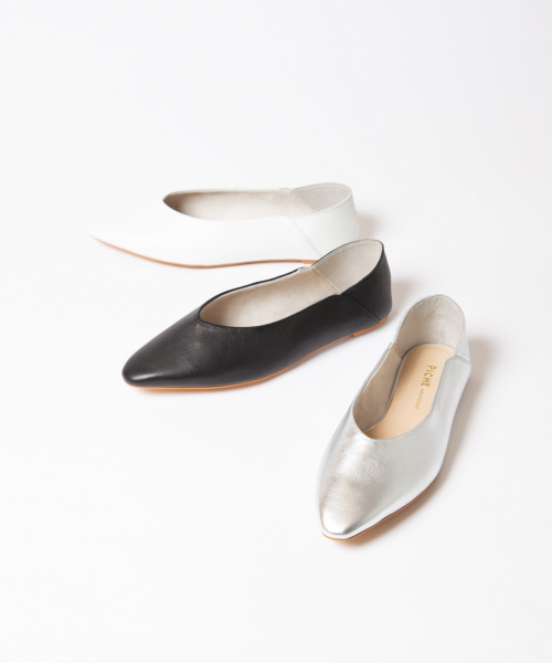 PICHE ABAHOUSE（ピシェ アバハウス）の「バブーシュ2WAYフラットシューズ（パンプス・レディース・ホワイト/ブラック/シルバー・40/38/39/35/36/37/34）」の5枚目の写真
