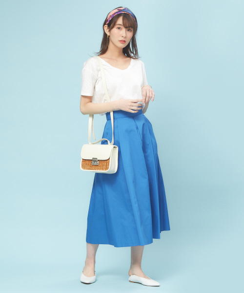 PICHE ABAHOUSE（ピシェ アバハウス）の「バブーシュ2WAYフラットシューズ（パンプス・レディース・ホワイト/ブラック/シルバー・40/38/39/35/36/37/34）」の21枚目の写真