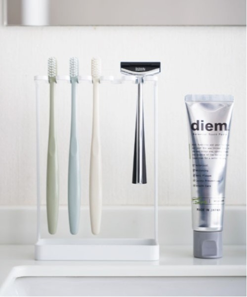 tower（タワー）の「tower（タワー）歯ブラシスタンド ５連（バス/トイレグッズ・レディース・ホワイト/ブラック・ONE SIZE）」の6枚目の写真