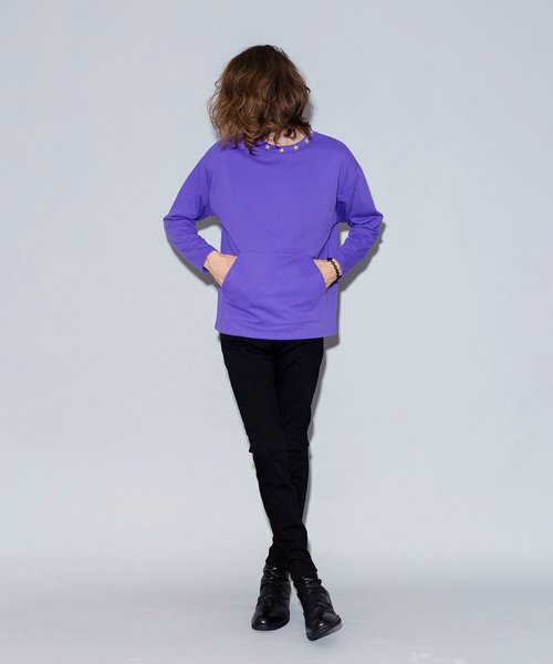 NO ID.(ノーアイディ)の「【NO ID.】Neck Embroidery Pullover / ネック 刺繍 プルオーバー(Tシャツ/カットソー・メンズ・ブラック/オレンジ/パープル/アイボリー・1/2)」の4枚目の写真