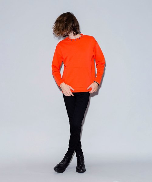 NO ID.(ノーアイディ)の「【NO ID.】Neck Embroidery Pullover / ネック 刺繍 プルオーバー(Tシャツ/カットソー・メンズ・ブラック/オレンジ/パープル/アイボリー・1/2)」の16枚目の写真
