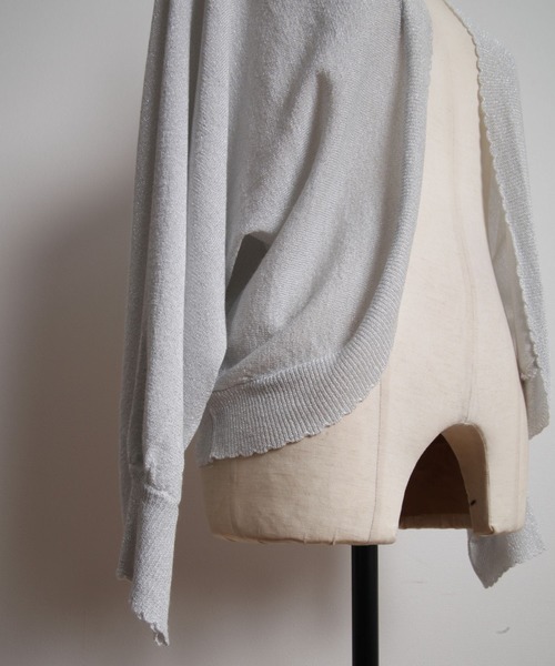 tocco closet（トッコ　クローゼット）の「ラメ入りスカラップカットボレロ（カーディガン/ボレロ・レディース・ベージュ/ネイビー/グレー系その他・M）」の17枚目の写真