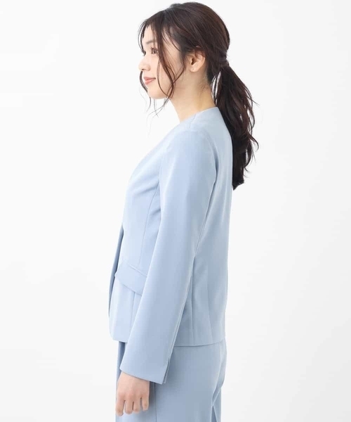 a.v.v（アーヴェヴェ）の「【セットアップ対応】Ｖネックジャケット（セットアップ・レディース・ブラック/ベージュ/ブルー・38/40/42/36/34）」の22枚目の写真