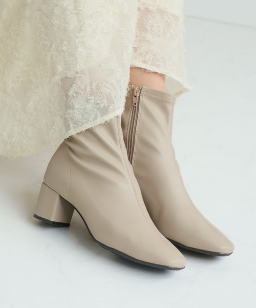 VIVIAN(ヴィヴィアン)の「スクエアトゥストレッチショートブーツ(ブーツ・レディース・グレー系その他6/ブラック系その他3/ブラウン系その他5/ブラック系その他2/アイボリー/ベージュ/シルバー/ヘザーチャコール/グレー系その他2・L/LL/S/M/SS/XL)」の5枚目の写真