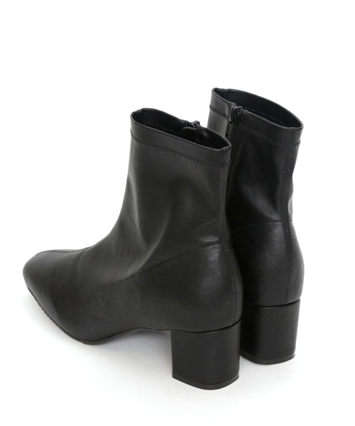 VIVIAN(ヴィヴィアン)の「スクエアトゥストレッチショートブーツ(ブーツ・レディース・グレー系その他6/ブラック系その他3/ブラウン系その他5/ブラック系その他2/アイボリー/ベージュ/シルバー/ヘザーチャコール/グレー系その他2・L/LL/S/M/SS/XL)」の17枚目の写真