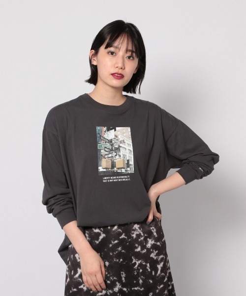 PAGEBOY（ページボーイ）の「バックロゴフォトロンT /プリントロンT（Tシャツ/カットソー・レディース・チャコールグレー/ブラック/オフホワイト・FREE）」の6枚目の写真