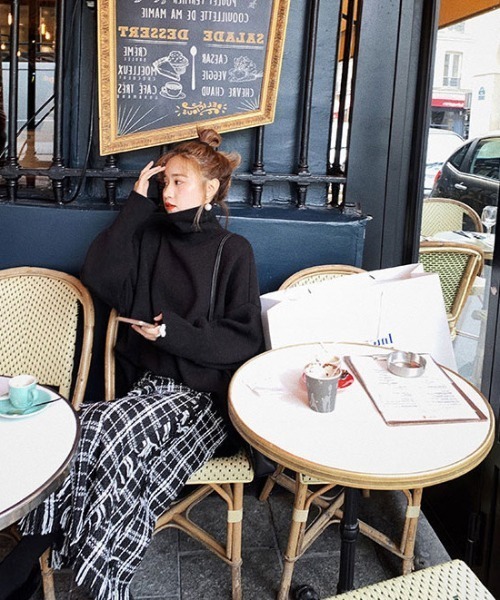 emi+（エミプラス）の「フリンジチェック柄ロングスカート（スカート・レディース・ブラック/ホワイト・S/M/L）」の3枚目の写真