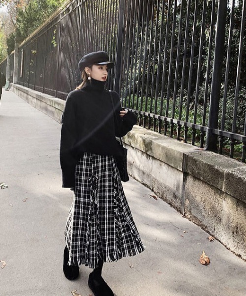 emi+（エミプラス）の「フリンジチェック柄ロングスカート（スカート・レディース・ブラック/ホワイト・S/M/L）」の5枚目の写真