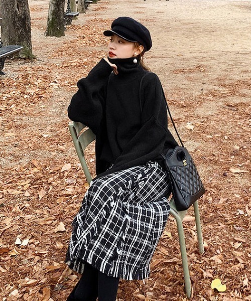 emi+（エミプラス）の「フリンジチェック柄ロングスカート（スカート・レディース・ブラック/ホワイト・S/M/L）」の8枚目の写真