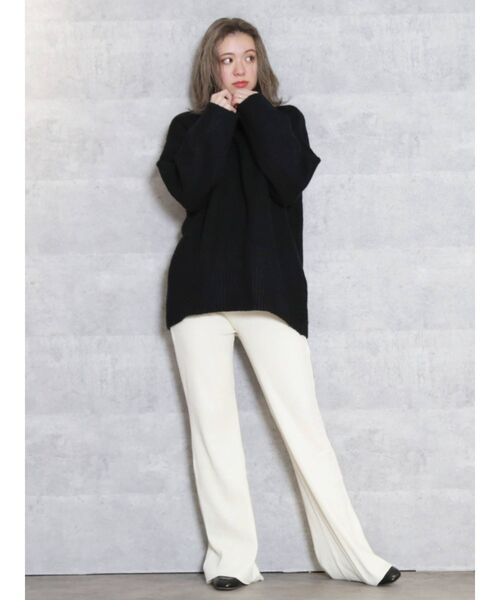 dazzlin（ダズリン）の「バックスリットラインタートルニットトップス（ニット/セーター・レディース・ブラック/アイボリー/モカ/ベージュ・FREE）」の5枚目の写真