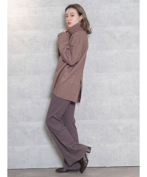 dazzlin（ダズリン）の「バックスリットラインタートルニットトップス（ニット/セーター・レディース・ブラック/アイボリー/モカ/ベージュ・FREE）」の20枚目の写真