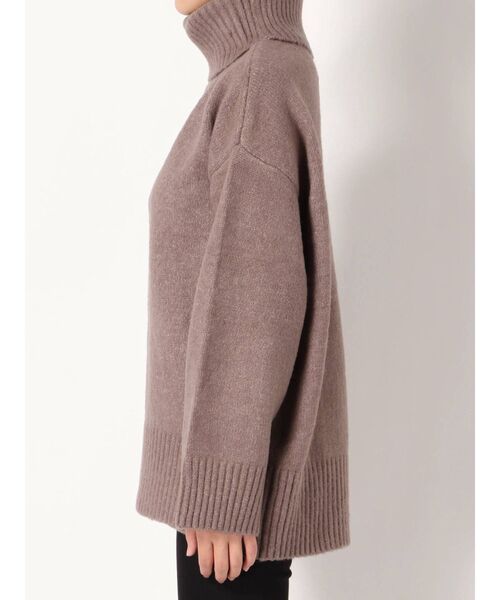 dazzlin（ダズリン）の「バックスリットラインタートルニットトップス（ニット/セーター・レディース・ブラック/アイボリー/モカ/ベージュ・FREE）」の22枚目の写真