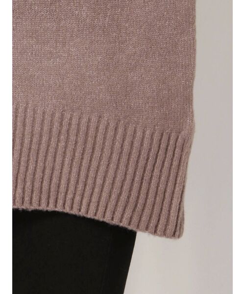 dazzlin（ダズリン）の「バックスリットラインタートルニットトップス（ニット/セーター・レディース・ブラック/アイボリー/モカ/ベージュ・FREE）」の15枚目の写真