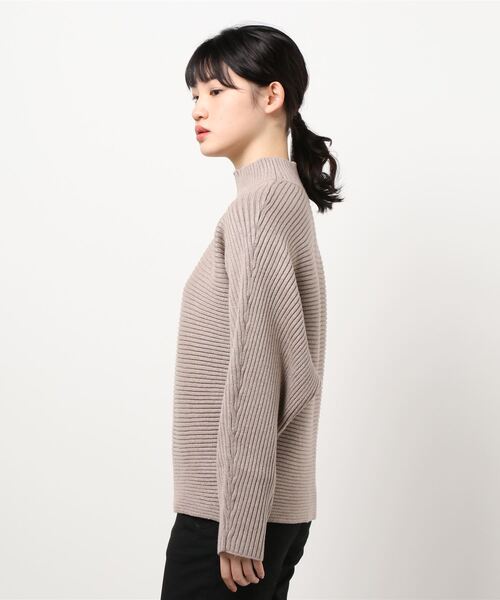 coca(coca)(コカ)の「極厚ドルマンハイネックニット(ニット/セーター・レディース・ブラック/ベージュ/アイボリー・ONE SIZE)」の20枚目の写真