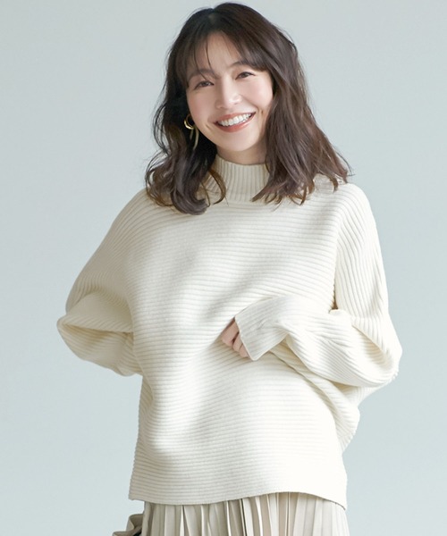 coca(coca)(コカ)の「極厚ドルマンハイネックニット(ニット/セーター・レディース・ブラック/ベージュ/アイボリー・ONE SIZE)」の2枚目の写真