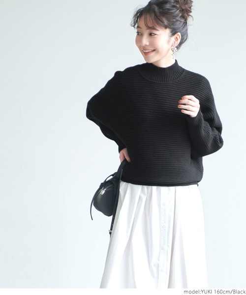 coca(coca)(コカ)の「極厚ドルマンハイネックニット(ニット/セーター・レディース・ブラック/ベージュ/アイボリー・ONE SIZE)」の6枚目の写真