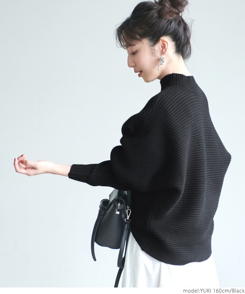 coca(coca)(コカ)の「極厚ドルマンハイネックニット(ニット/セーター・レディース・ブラック/ベージュ/アイボリー・ONE SIZE)」の8枚目の写真