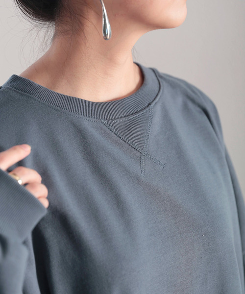 Java（ジャバ）の「《JaVaジャバ コラボ》だぼっと着たい！裏毛オーバーサイズスウェットプルオーバー（スウェット・レディース・グレイッシュブルー/モスグリーン/モカ/ライトカーキ/ブラック/ベージュ/パープル/ネイビー・MEDIUM/LARGE/X-LARGE/SMALL）」の13枚目の写真