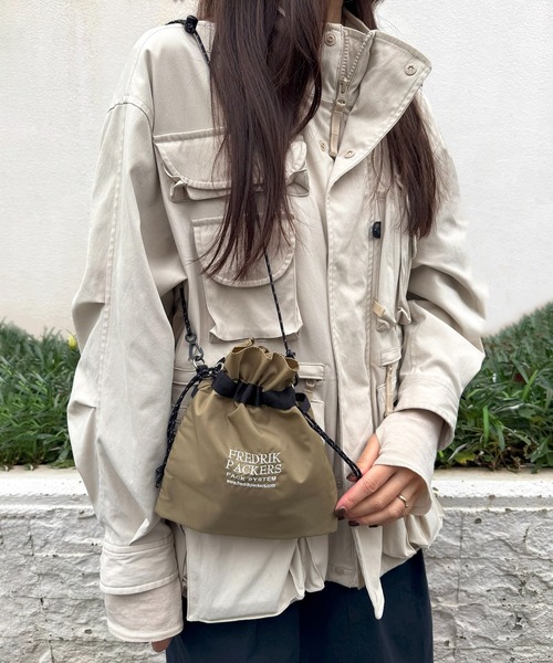 FREDRIK PACKERS(フレドリックパッカーズ)の「【FREDRIK PACKERS】 /210D PINION POUCH ミニショルダー巾着バッグ フレドリックパッカーズ(ショルダーバッグ・レディース・ブラック/パープル/ネイビー/カーキ/レオパード・FREE)」の16枚目の写真