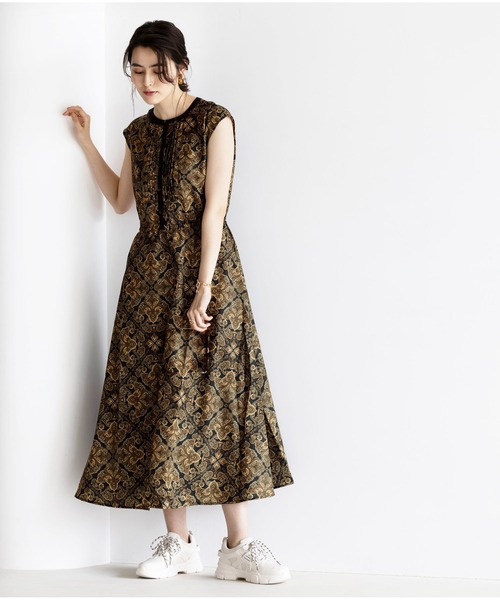 GeeRA（ジーラ）の「アソート柄ワンピース（ワンピース・レディース・ブラック/ダークネイビー/ネイビー/グリーン/ベージュ/ブラック系その他・LARGE/X-LARGE/MEDIUM/XX-LARGE）」の2枚目の写真