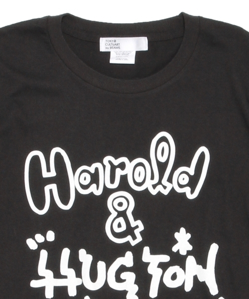 TOKYO CULTUART by BEAMS(トウキョウカルチャートバイビームス)の「安齋肇×かせきさいだぁ / Harold & Hugton T-shirt(Tシャツ/カットソー・メンズ・ブラック/レッド・LARGE/X-SMALL/MEDIUM/X-LARGE/SMALL)」の4枚目の写真