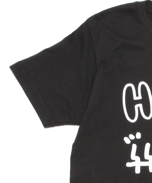 TOKYO CULTUART by BEAMS(トウキョウカルチャートバイビームス)の「安齋肇×かせきさいだぁ / Harold & Hugton T-shirt(Tシャツ/カットソー・メンズ・ブラック/レッド・LARGE/X-SMALL/MEDIUM/X-LARGE/SMALL)」の5枚目の写真