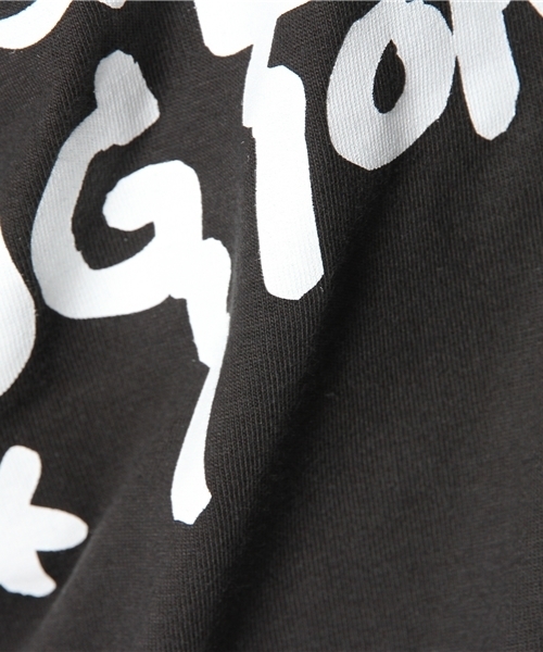 TOKYO CULTUART by BEAMS(トウキョウカルチャートバイビームス)の「安齋肇×かせきさいだぁ / Harold & Hugton T-shirt(Tシャツ/カットソー・メンズ・ブラック/レッド・LARGE/X-SMALL/MEDIUM/X-LARGE/SMALL)」の9枚目の写真