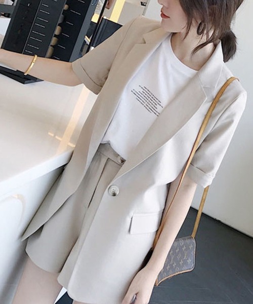 Girly Doll（ガーリードール）の「ジャケット・ショートパンツ2点セットアップ（セットアップ・レディース・ブラック/ベージュ・M/L）」の2枚目の写真