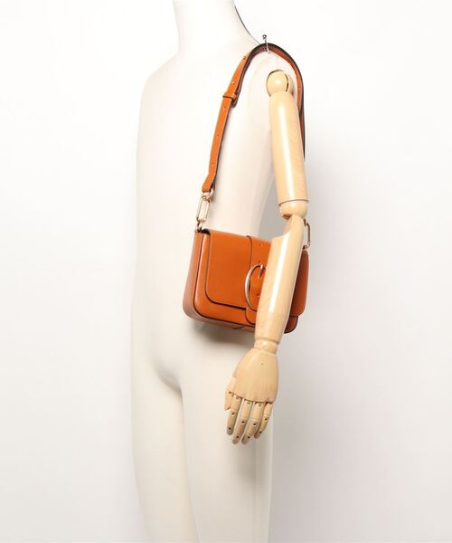 vanessabruno（ヴァネッサブリューノ）の「IRIS A RABAT PM HANDBAG（ハンドバッグ・レディース・ライトブラウン・FREE）」の5枚目の写真