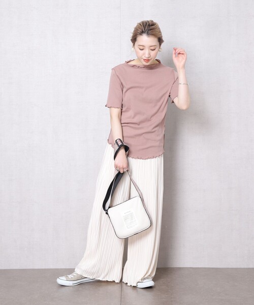 FREAK'S STORE（フリークスストア）の「▽【WEB限定】メローデザインボートネックTシャツ(メロートップス)（Tシャツ/カットソー・レディース・ブラック/ブラウン/ブルー/ナチュラル/ライトピンク・ﾌﾘ-）」の18枚目の写真