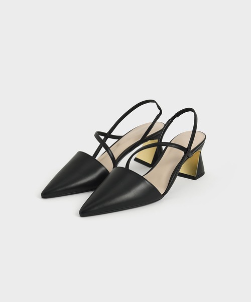 CHARLES & KEITH（チャールズ & キース）の「アシンメトリックストラップ ジオメトリックヒールパンプス / Asymmetric Strap Geometric Heel Pumps（パンプス・レディース・ブラック/オフホワイト・22.5cm/23cm/23.5cm/24.5cm/25cm/25.5cm）」の3枚目の写真