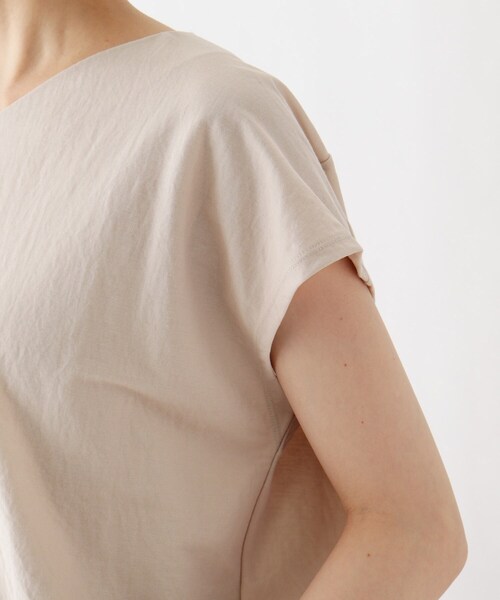 DRESKIP(ドレスキップ)の「◆ひんやり後ろタックTシャツ(Tシャツ/カットソー・レディース・ブラック/ダークブラウン/ナチュラル/黄緑系・02/03)」の10枚目の写真