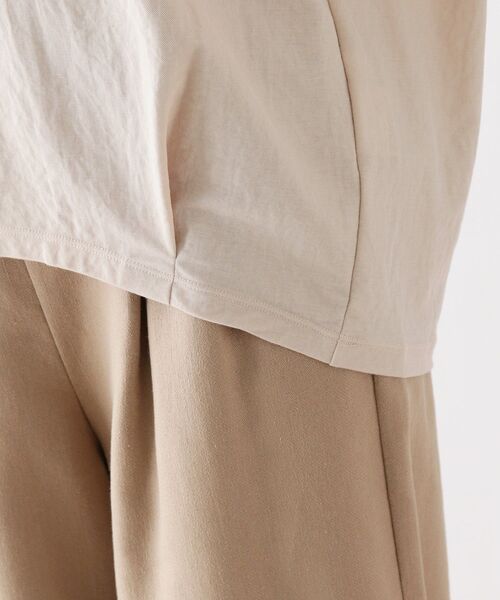 DRESKIP(ドレスキップ)の「◆ひんやり後ろタックTシャツ(Tシャツ/カットソー・レディース・ブラック/ダークブラウン/ナチュラル/黄緑系・02/03)」の11枚目の写真