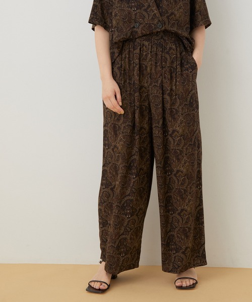 ADAM ET ROPE'(アダムエロペ)の「【セットアップ対応】イージーレーヨンパンツ(その他パンツ・レディース・グレー/ダークブラウン・FREE)」の2枚目の写真