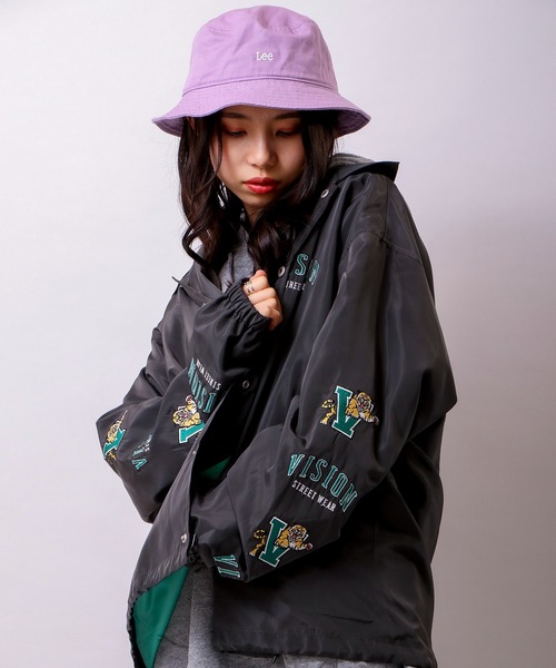 VISION STREET WEAR（ヴィジョンストリートウェア）の「【VISION STREET WEAR】袖刺繍ワイドコーチジャケット（ブルゾン・メンズ・グリーン/チャコールグレー/ブルー/マスタード・L/LL/M）」の2枚目の写真