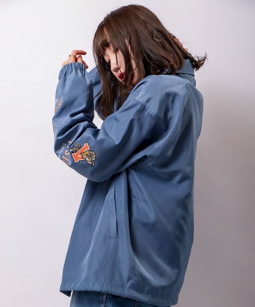 VISION STREET WEAR（ヴィジョンストリートウェア）の「【VISION STREET WEAR】袖刺繍ワイドコーチジャケット（ブルゾン・メンズ・グリーン/チャコールグレー/ブルー/マスタード・L/LL/M）」の11枚目の写真