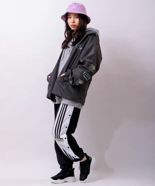 VISION STREET WEAR（ヴィジョンストリートウェア）の「【VISION STREET WEAR】袖刺繍ワイドコーチジャケット（ブルゾン・メンズ・グリーン/チャコールグレー/ブルー/マスタード・L/LL/M）」の16枚目の写真