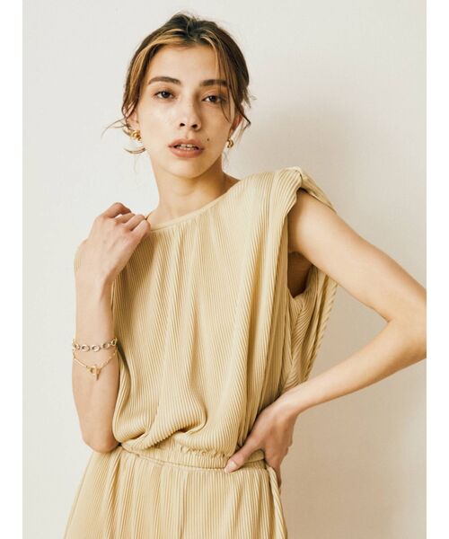 EVRIS（エヴリス）の「プリーツショルダーパットトップス【セットアップ着用可能】（Tシャツ/カットソー・レディース・ブラック/パープル/アイボリー・FREE）」の14枚目の写真