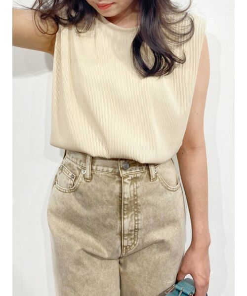 EVRIS（エヴリス）の「プリーツショルダーパットトップス【セットアップ着用可能】（Tシャツ/カットソー・レディース・ブラック/パープル/アイボリー・FREE）」の10枚目の写真